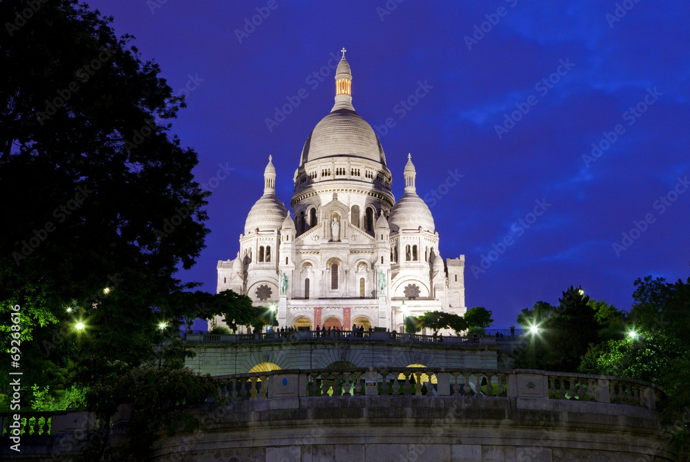 Sacré-Coeur on a winter night authentic - Photo print