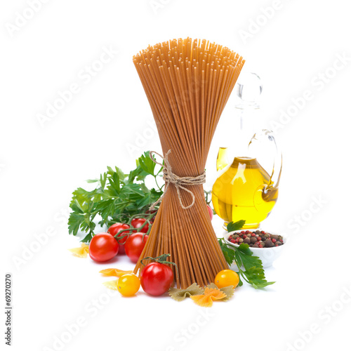 wholegrain spaghetti, cherry tomatoes, olive oil and fresh herbs