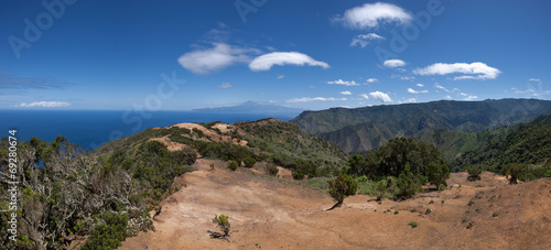 La Gomera - Wanderweg oberhalb Vallehermoso photo