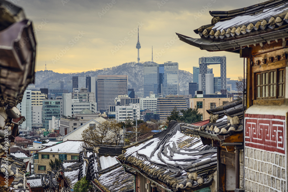 Naklejka premium Seoul, South Korea Historic District and Skyline