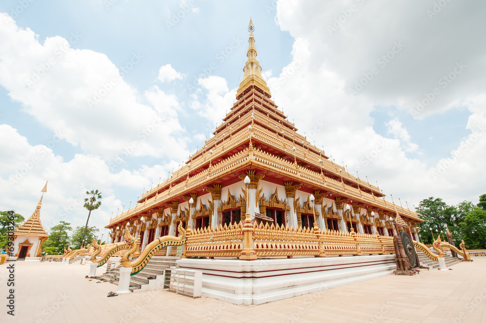 Temple in Thailand is named Phra-Mahathat-Kaen- Nakhon, Khon Kae Temple in Thailand is named Phra-Mahathat-Kaen- Nakhon, Khon Kae