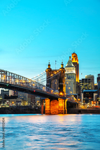 Obraz na płótnie Cincinnati downtown overview w salonie