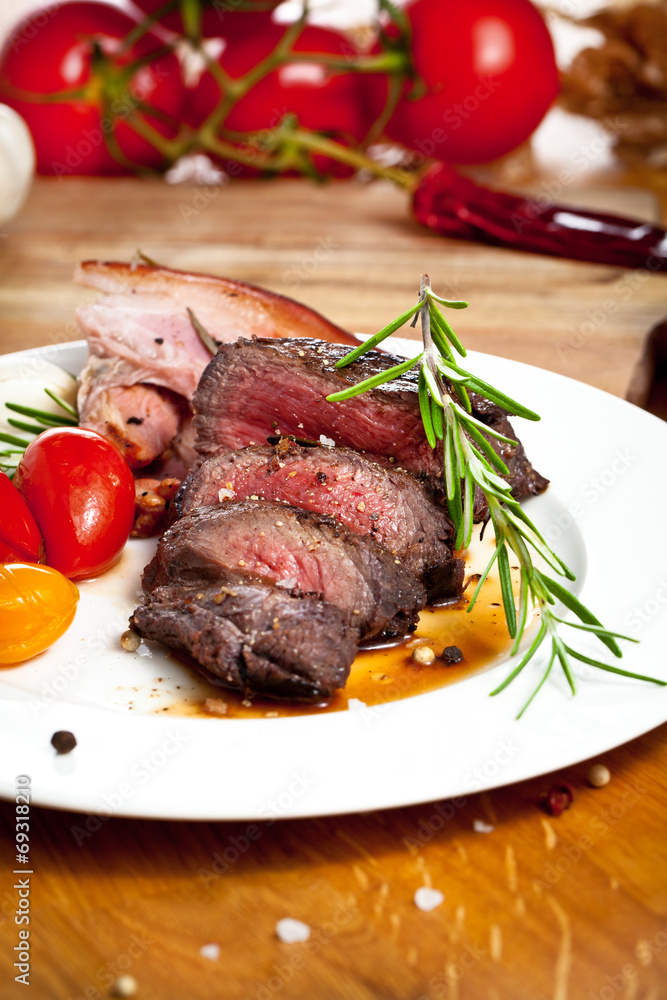 Saftiges steak fleisch Saftiges steak fleisch