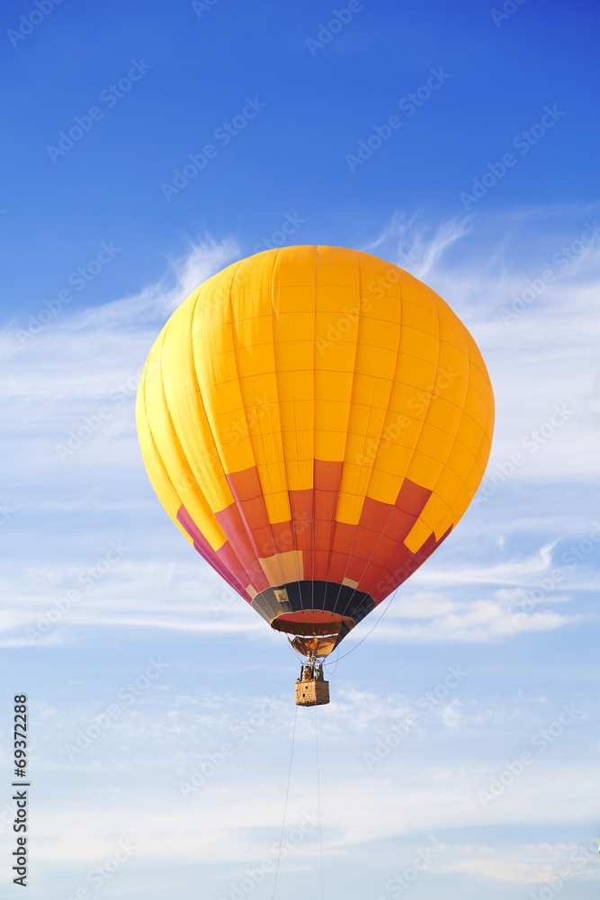 Fototapeta premium Flying balloon in blue sky