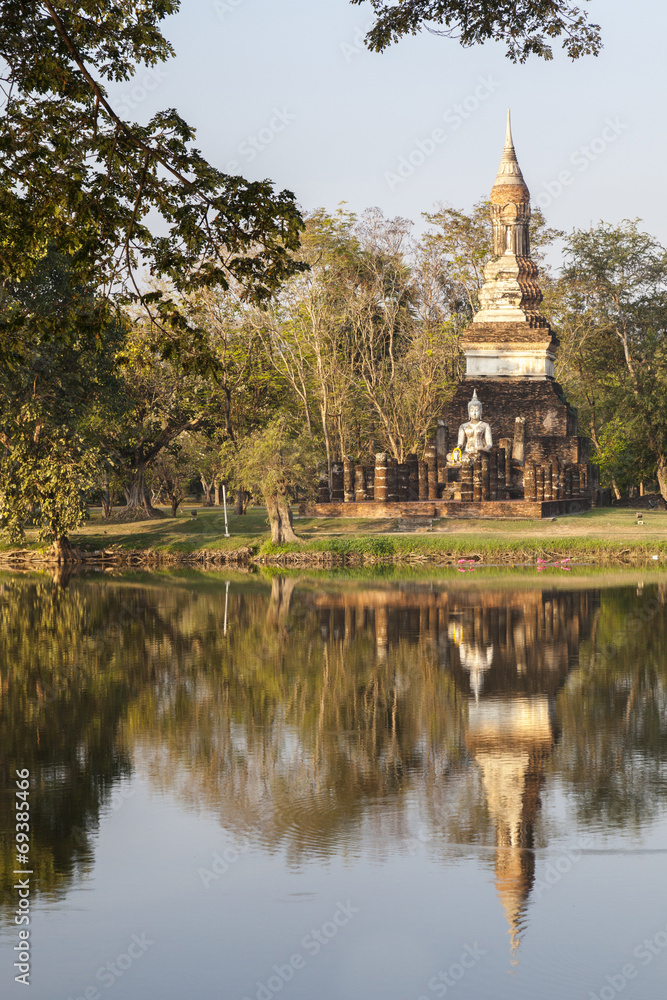 Wat Traphang Ngoen in Sukhothai Geschichtspark