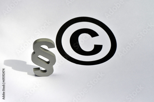 Urheberrecht, Copyright, Medien, Raubkopie, Produktpiraterie