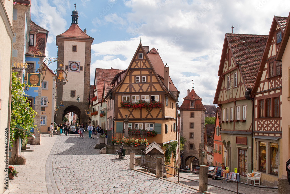 Fototapeta premium Das Plönlein in Rothenburg traditionell