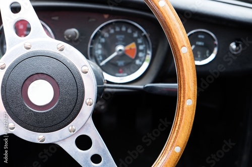 Wooden steering wheel - MGB roadster