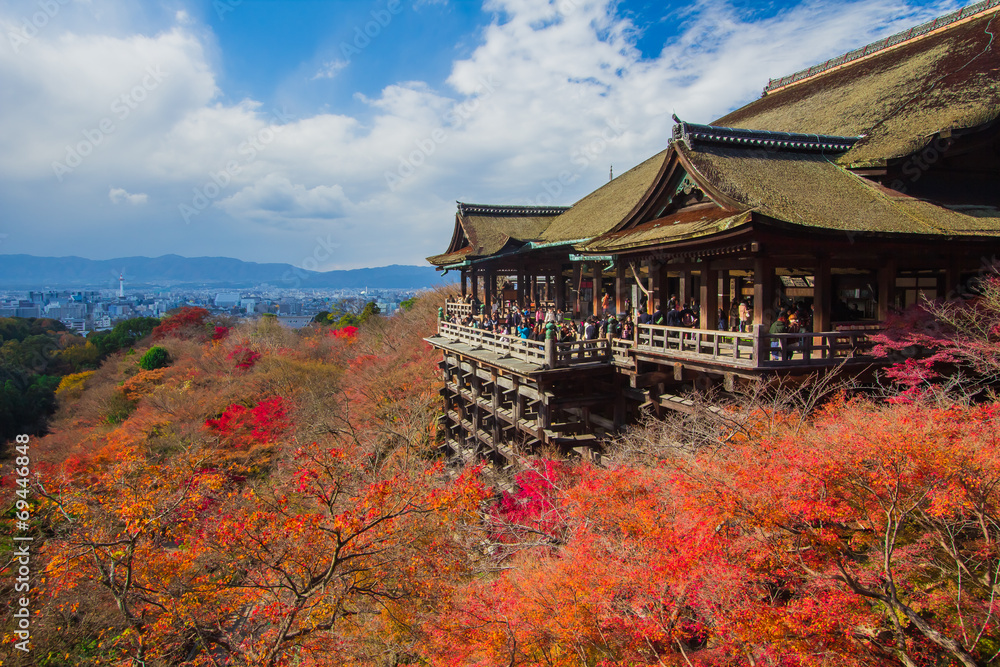 Naklejka premium Świątynia Kiyomizu Dera w Kioto w Japonii