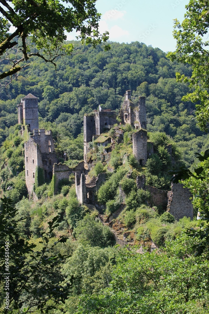 Les tours de Merle.(Corrèze)