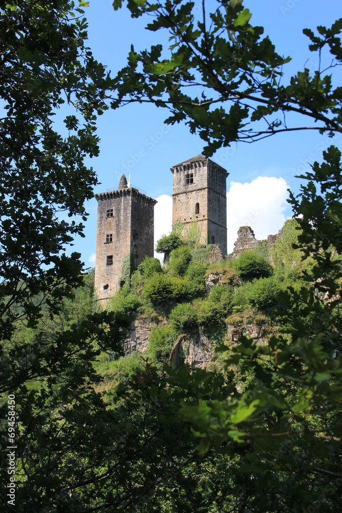 Les tours de Merle.(Corrèze)