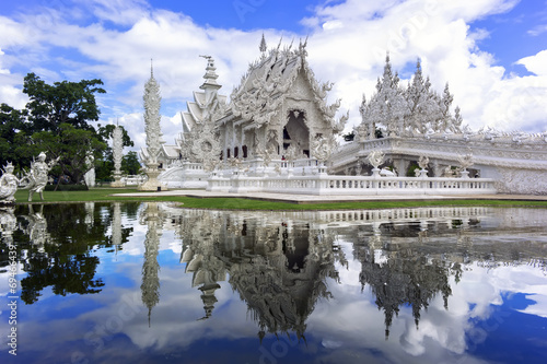 Wat Rong Khun, Reflections. © GNNick