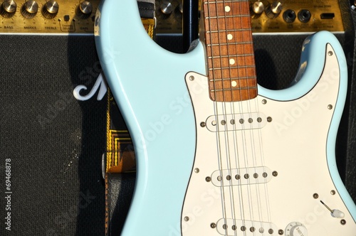 Fotografija E-Gitarre vor verstärker