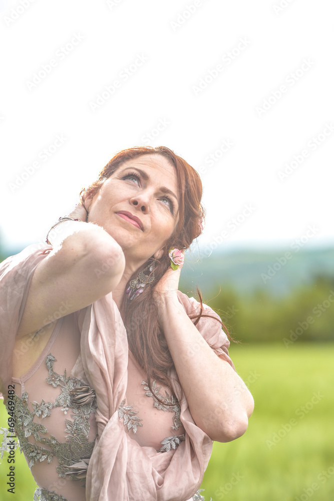 portrait of a beautiful woman, retro style, on a background of g