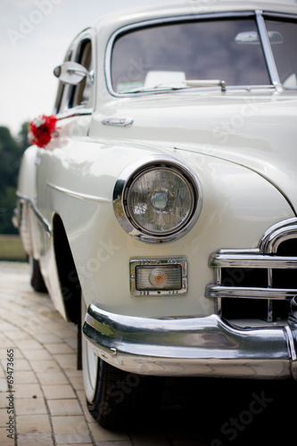 Retro wedding car © 0635925410