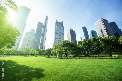 Fototapeta Naklejka Na Ścianę i Meble -  park in  lujiazui financial center, Shanghai, China