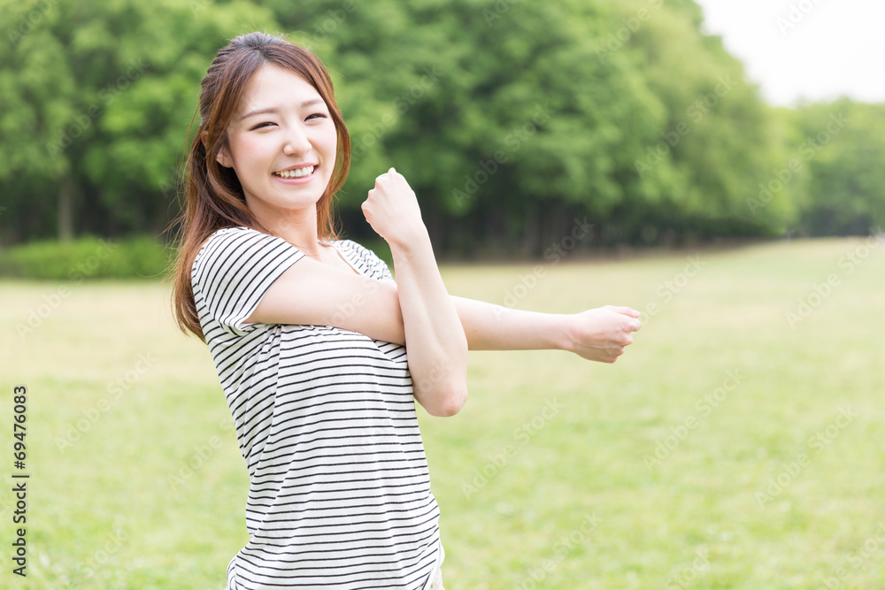 笑顔の女性 笑顔の女性
