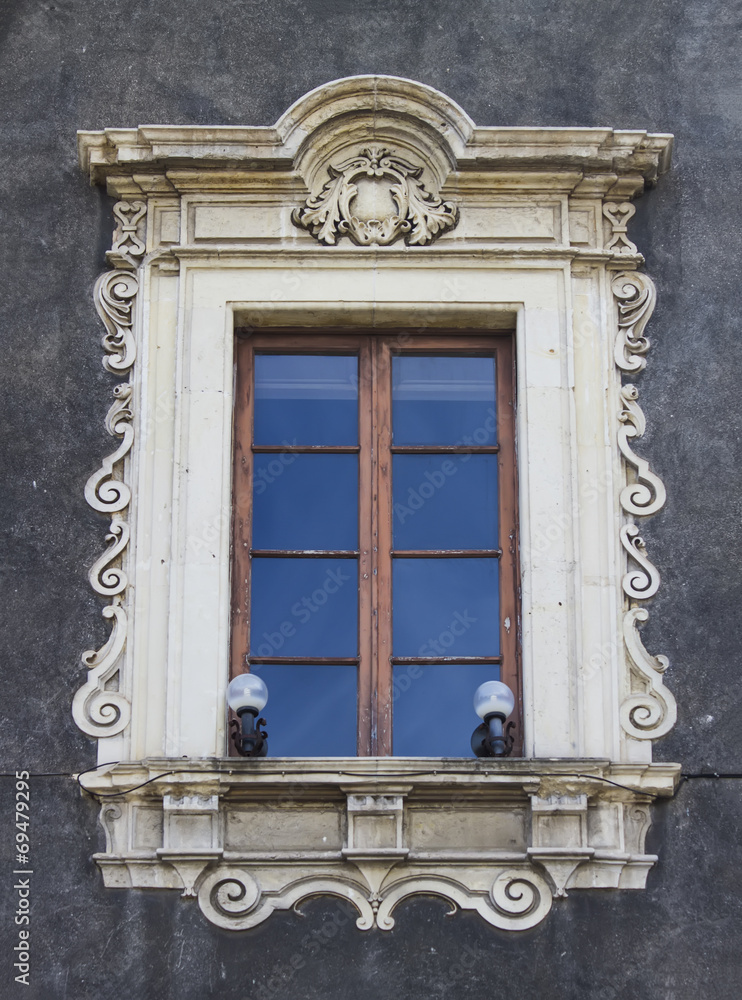 Fototapeta premium Old sicilian window