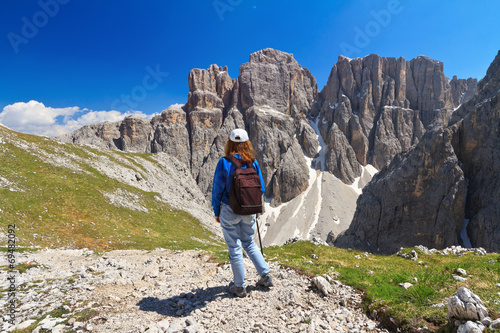 Dolomiti - hiker in Sella mount © Antonio Scarpi