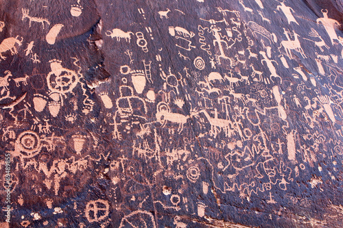 Pétroglyphes - Newspaper Rock (Utah)