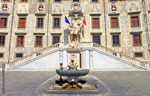 Obraz na plátně Pise, piazza dei Cavalieri, place des cavaliers