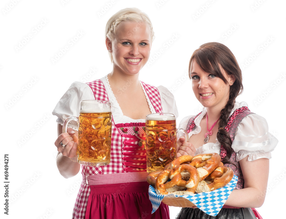 2 Bayrische Mädchen mit Bier und Brezeln