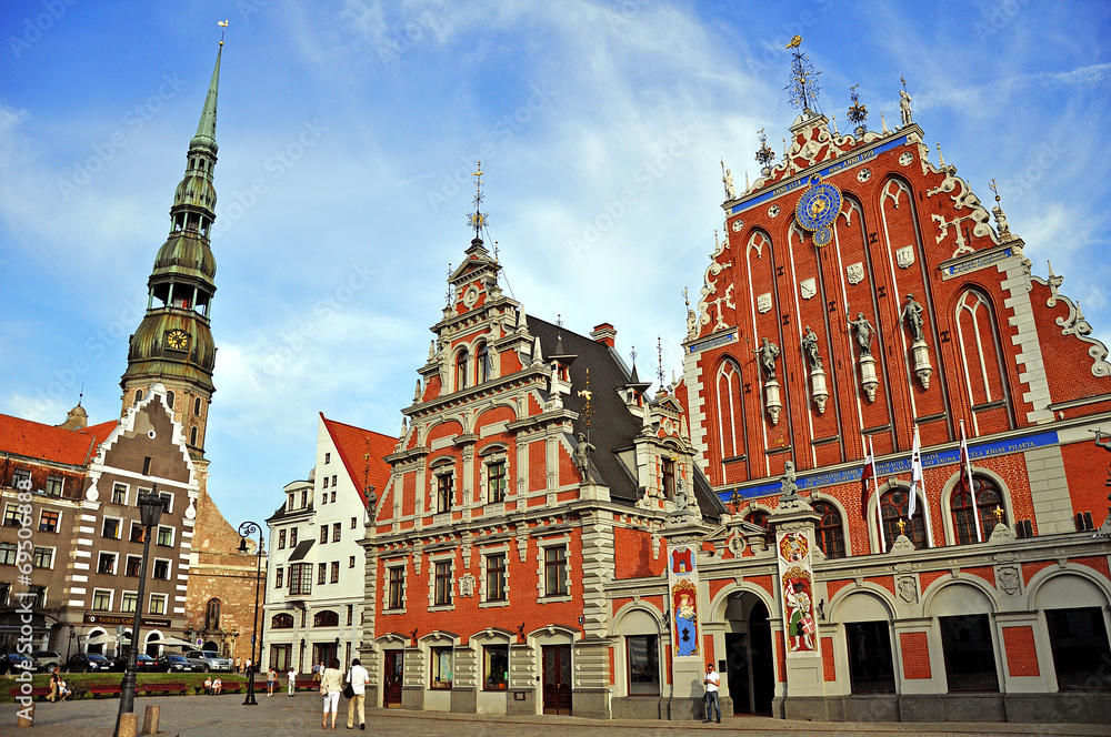 Fototapeta premium House of the Blackheads and the Cathedral of St. Pete in Riga, L