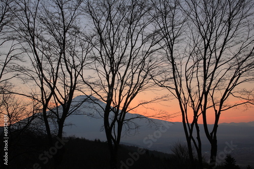 忍野二十曲峠の夕景富士 © uttyan