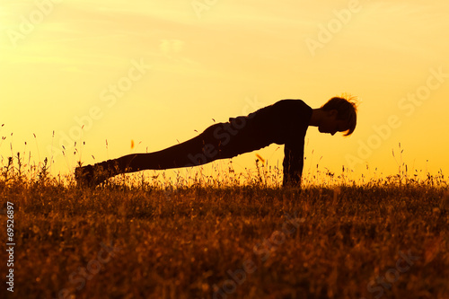 Yoga-Dandasana  Plank pose