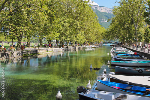 Tableau sur toile Annecy lake and boats