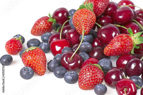 Fototapeta Naklejka Na Ścianę i Meble -  Fruits with cherries