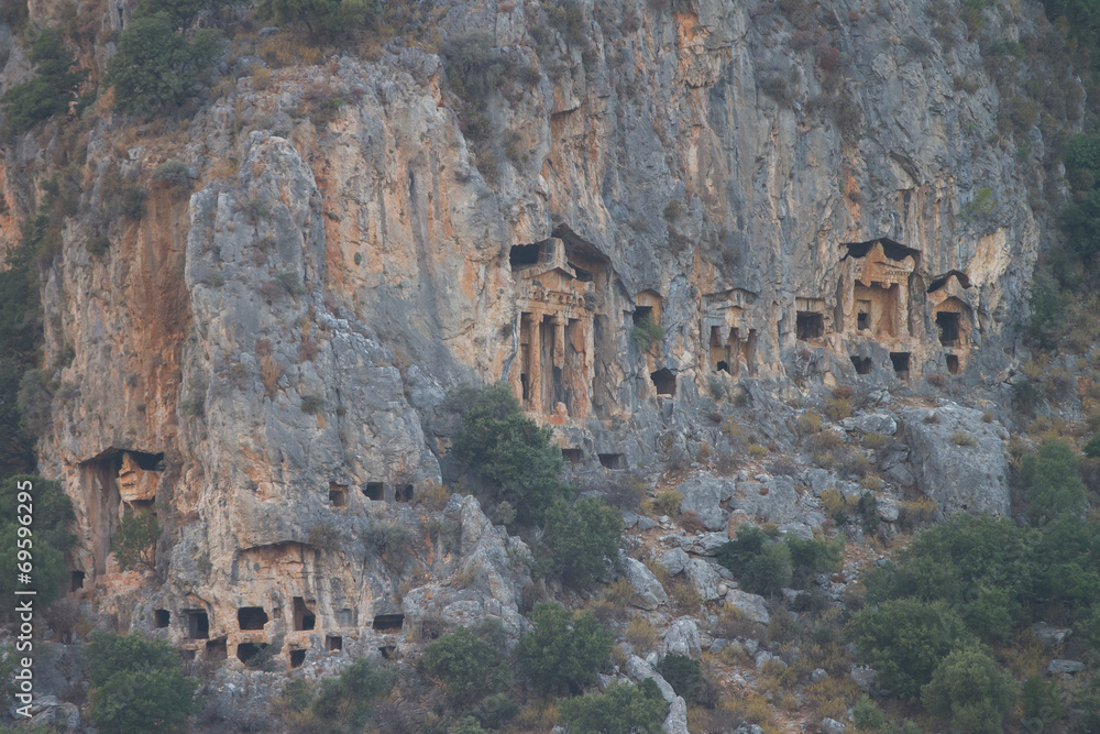 Kaunian rock tombs