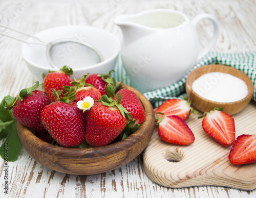 Ingredients for strawberries baked