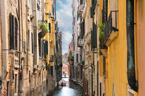 House in a narrow canal in Venice, Italy © nicknick_ko