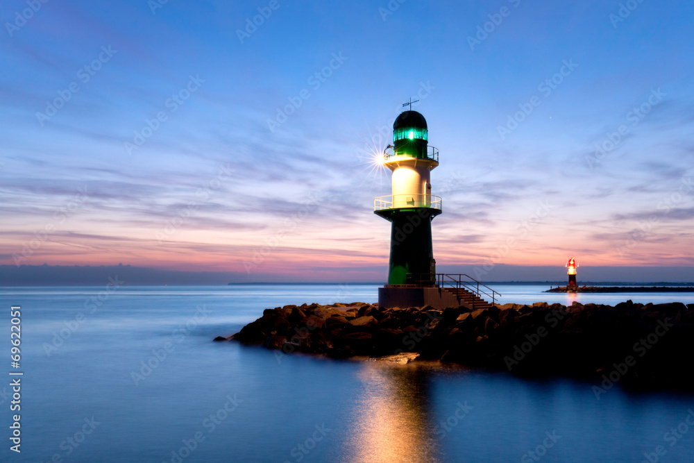 Leuchttürme an der Ostsee, Hafeneinfahrt