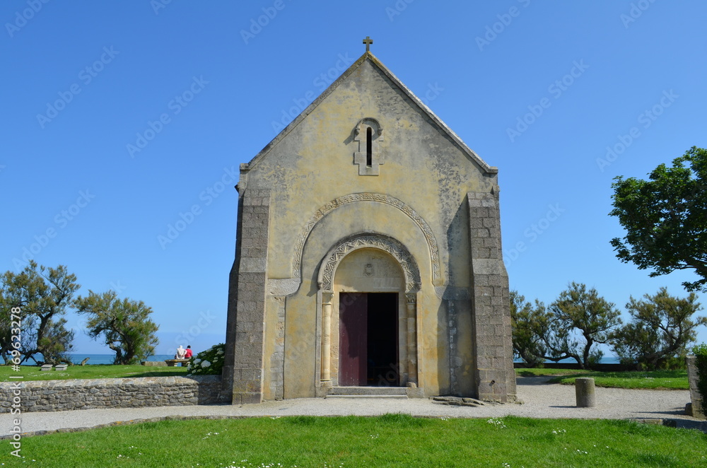 La chapelle de Marins - Saint-Vaast-La-Houge (Normandie) La chapelle de Marins - Saint-Vaast-La-Houge (Normandie)