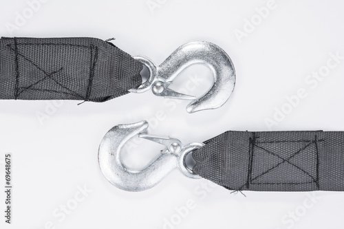 Car towline has two metal heads