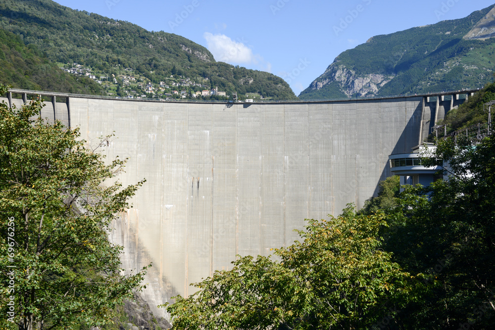 The dam of Verzasca on the Swiss alps
