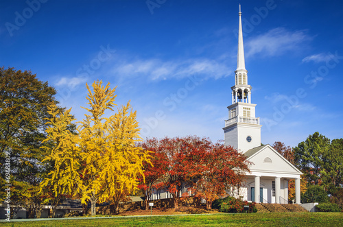 Obraz na plátne Southern Church in the Autumn
