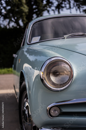 the splendor of the beautiful chrome of vintage cars © mauro1969