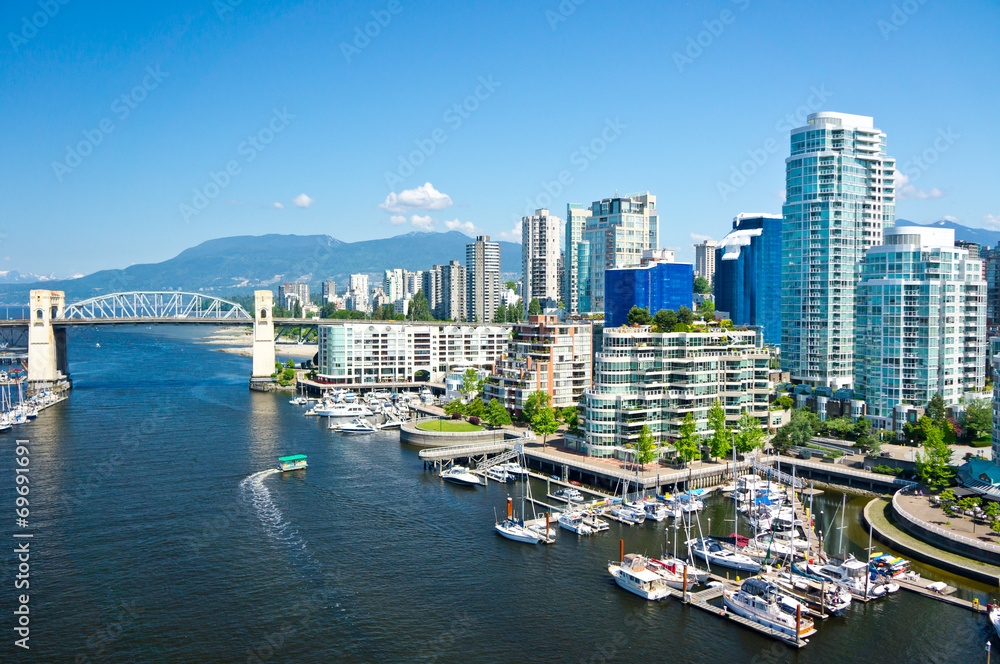 Beautiful view of Vancouver, British Columbia, Canada Foto, Poster,  Wandbilder bei EuroPosters