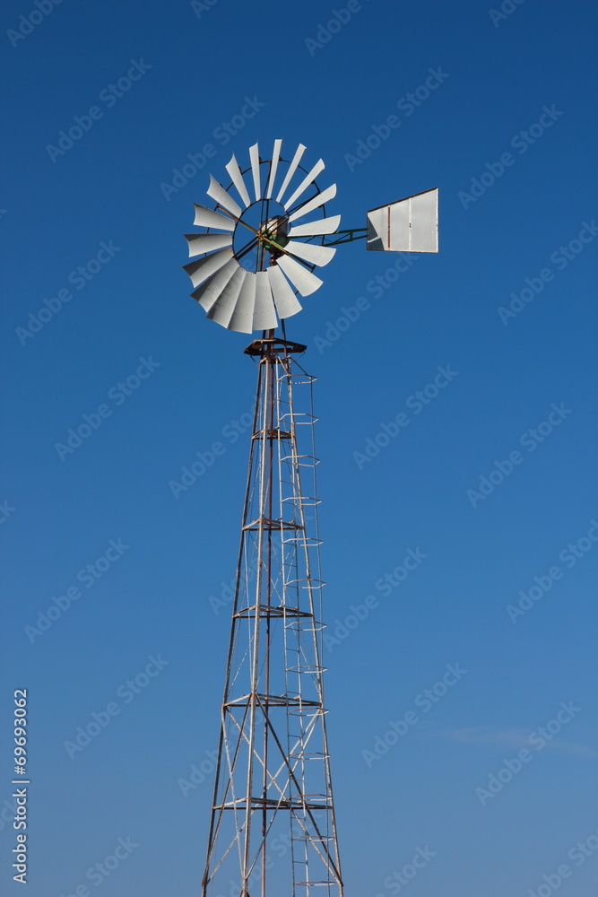 Old wind pump - Pompa a vento