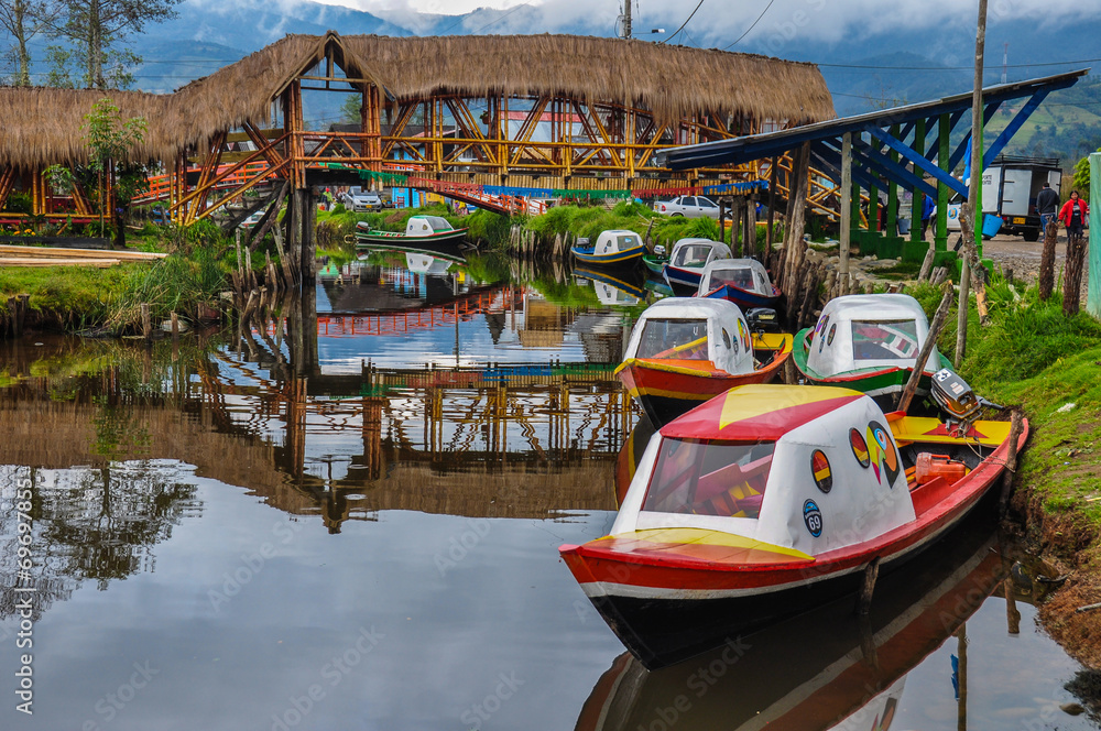 Fototapeta premium Delicate & colorful lago de Tota, Colombia