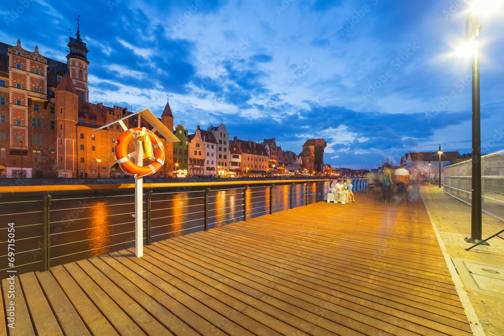 Fototapeta premium New promenade at Motlawa river in city center of Gdansk, Poland