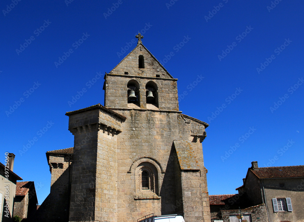 Eglise fortifiée de Compreignac (Haute-Vienne)