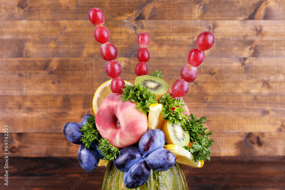 Table decoration made of fruits