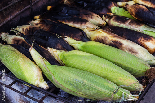 Grilled corn on stove, Thai Grilled corn.