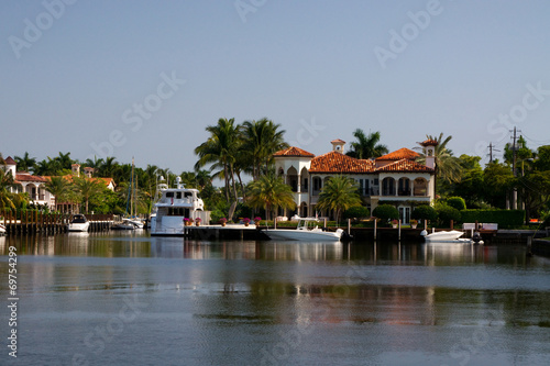 Villen am Kanal in Fort Myers