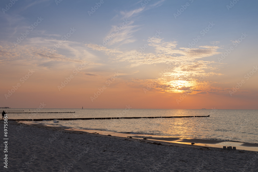 Fototapeta premium Strand im Abendlicht