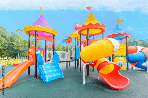 Wallpaper Mural playground Torontodigital.ca